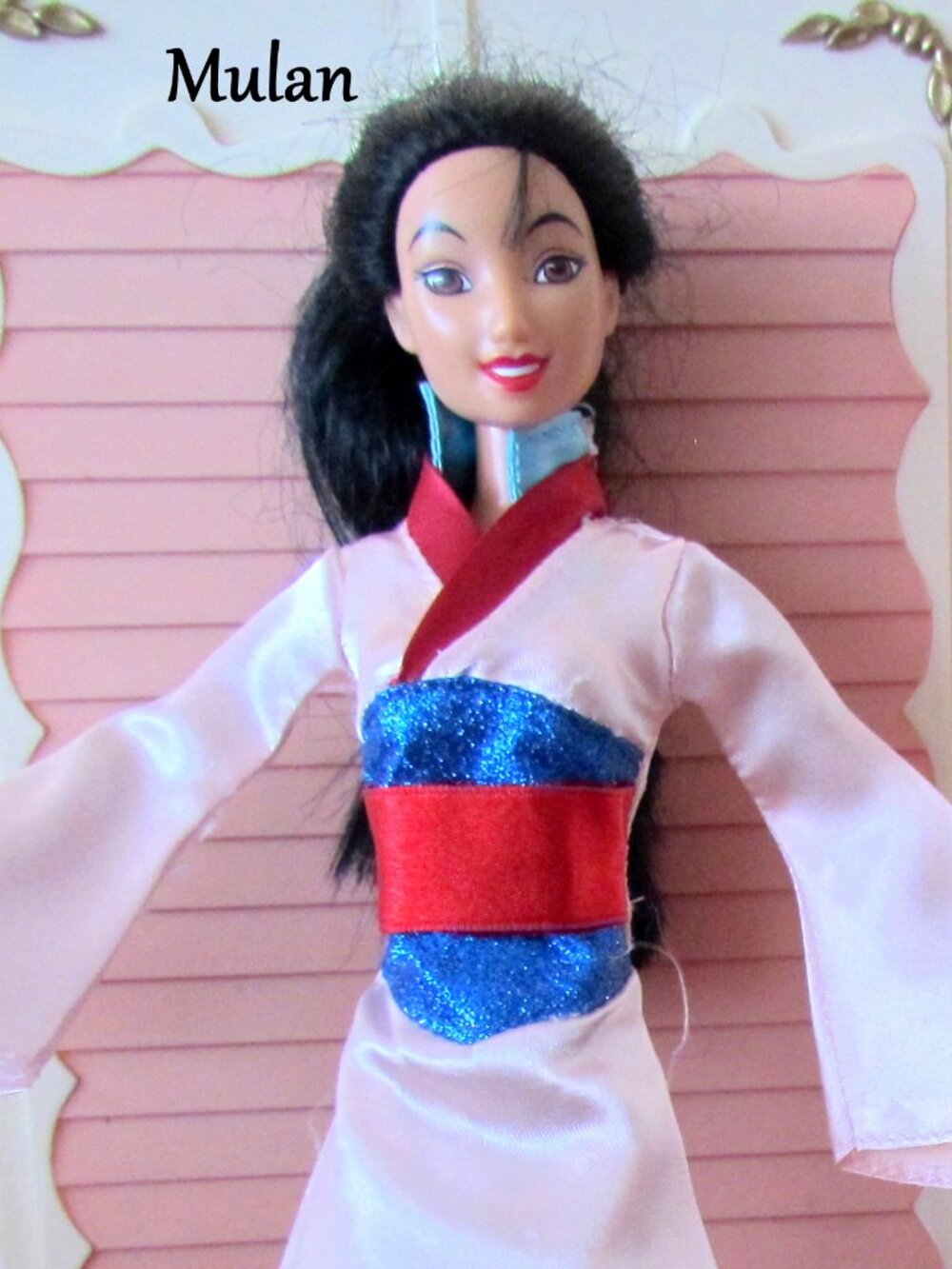 MULAN, JAPANESE DISNEY MATTEL ARTICULATED DOLL w MOVIE COSTUME, 1997